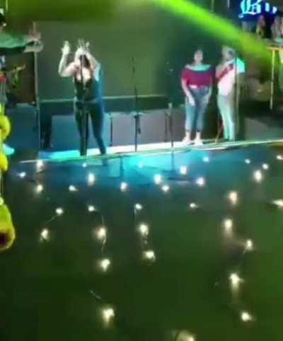 HMC while I step right here