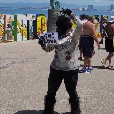 AstroApette en Mexico! *GME a la LUNA!!* Shout out to my Puerto Vallarta Apes! Hola Mexico Apes! P