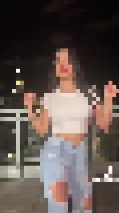 One beta begged me for an hour for her so thank him nicely in the comments <3