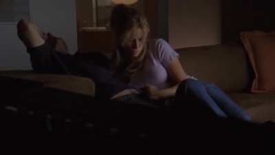 Sonya Walger (Lost) in Tell Me You Love Me - extramile handjob