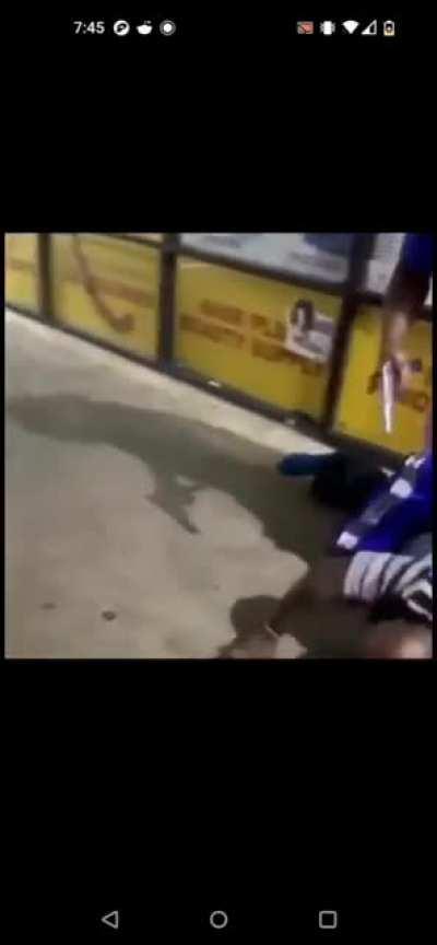 Man beats up old man for trying to touch his Autistic daughter