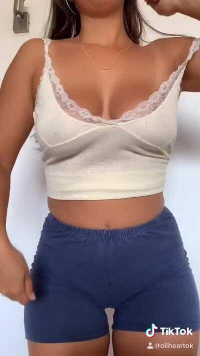 I had so much fun doing this! I'm sure that a lot of you wouldn't mind if this was allowed on TikTok 😇 Not my public content but I love to try out new things