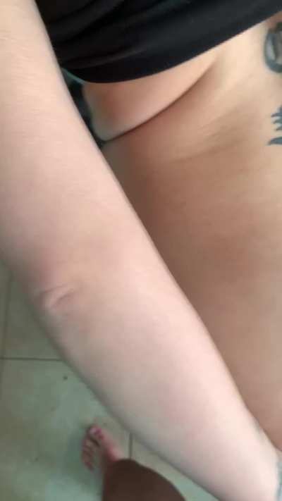 [27] [M4MF] [NYC] 6'3 tall fit guy looking for a hot couple mfm to have fun (consistent would be best). Send me a message if you are serious to meet