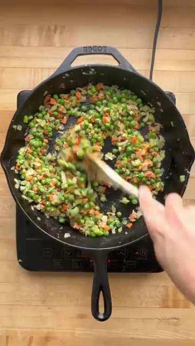 Oyster Mushroom Pot Pies 🥧 (IG for more recipes: @vegscratchkitchen)