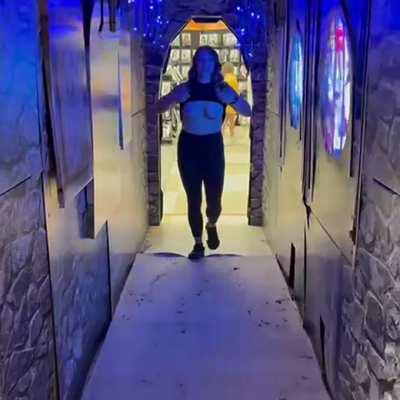 Halloween store flashes