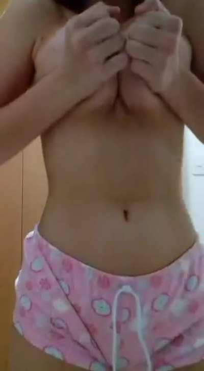 Alguien tiene mas vídeos o alguna información