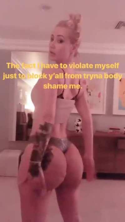 I want to bury my face between Iggy Azaleas fat ass cheeks