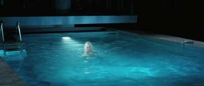 Louise Bourgoin - L'autre monde (FR2010) - Shy guys follow her...