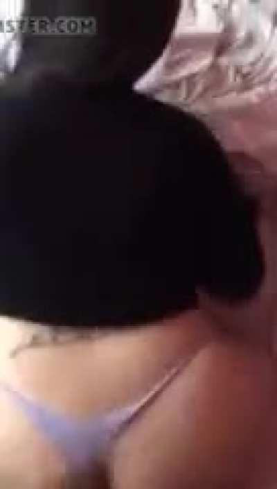 We been fucking since high school n still years after , when her 8 yr relationship ,man don’t notice