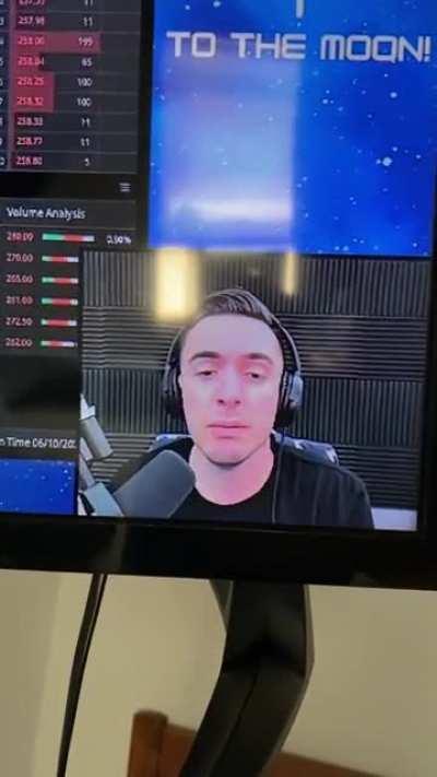 Matt Kohrs is down $450K since $72 and still buying and holding. This is the way!! 💎🙌🏽🦍🚀🌙