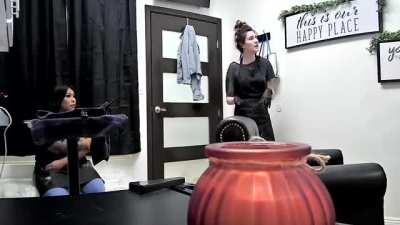 My brother’s GF dealing with a crazy customer