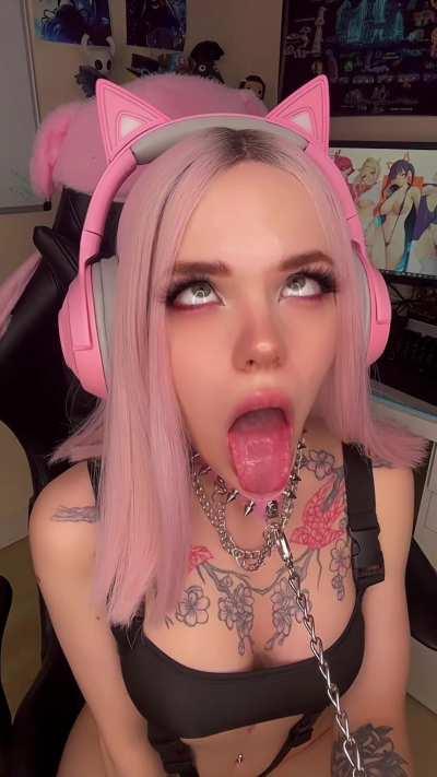 I need for some cum on my face pls 🥵