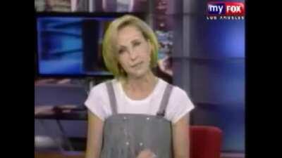 US news anchorman gets confronted by rival political analyst; hisses like a snake then realizes he's on camera. A Reptilian in disguise?