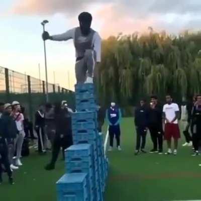 Ayo he be changing game mode