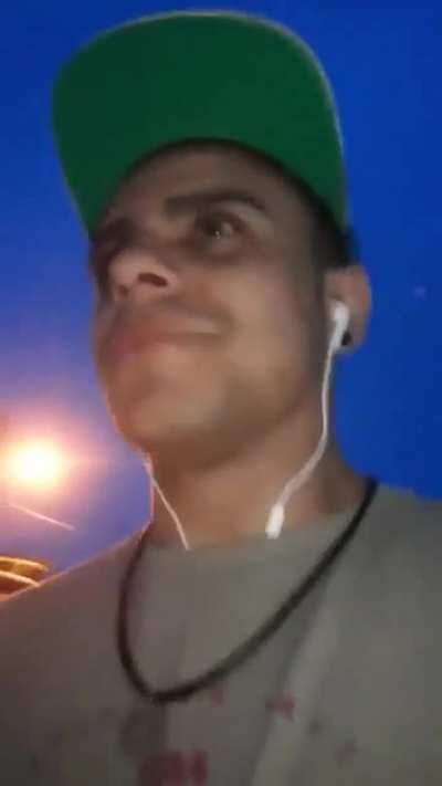 Muca tentando esquecer a Mayumi