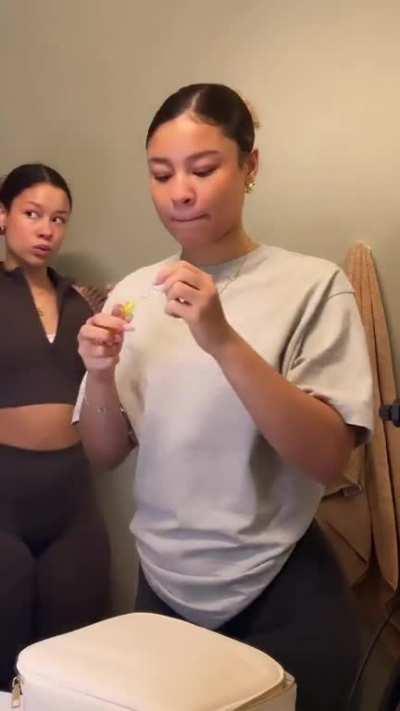 Learmann Twins 👯‍♀️ (@lexielearmann) (@analearmann)