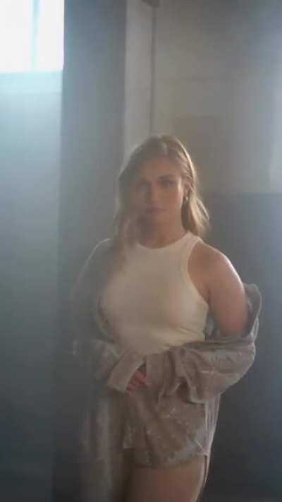 Vorgeschmack auf das Ego Musikvideo