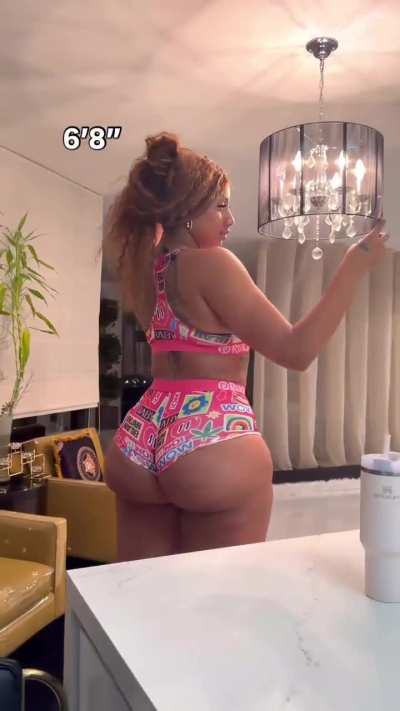 I wanna climb that tree so bad