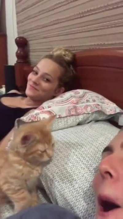 cUtE wiTcH kiTTy stEalS soUl oF a PooR inNoCent laDy