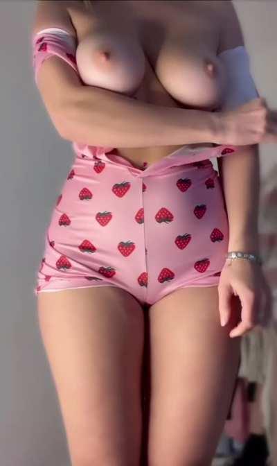 Maybe these will be the perkiest DD’s you see today..