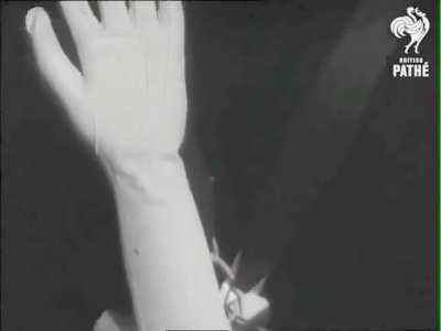 Brilliant Invention to Boost Men's Confidence! This electronic contraption is called the Morale Raiser and was invented in 1951. Bizarre and funny. Sadly it never seemed to take off!