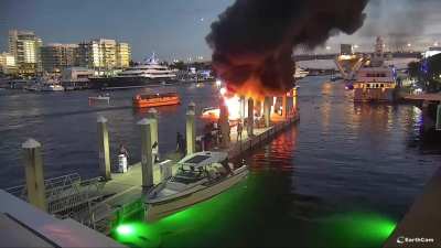 1 dead and 5 others injured in boat explosion in Fort Lauderdale, Florida. 24th December 2024.