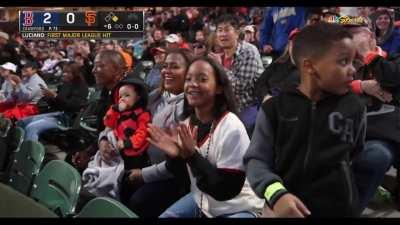 [Highlight] Marco Luciano records his first major league hit