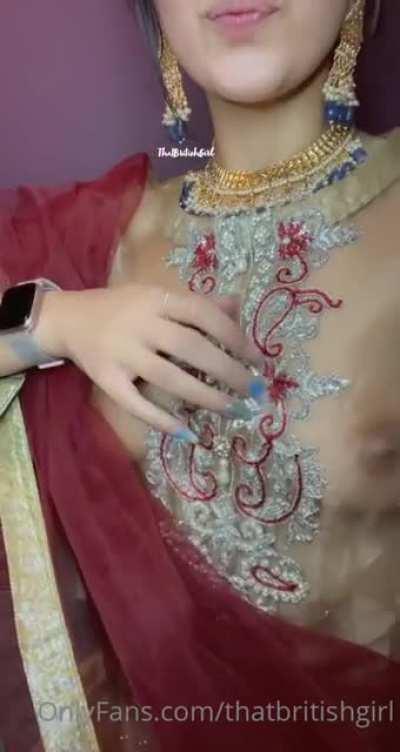 Deleted Onlyfans 🌠 Gorgeous Desii #TheBritishGirl 💜 Rare Full Collector'ss Collection 🥵 D*m for her @Sarka3 On Telegram