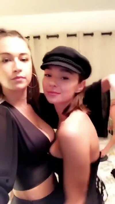 Elsie Hewitt kissing another girl