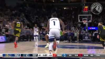 [Highlight] Anthony Edwards prevents the double team, blows by Wiggins, and finishes between two defenders in clutch time