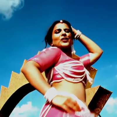 Vidya Balan Busty. Please comment your thoughts