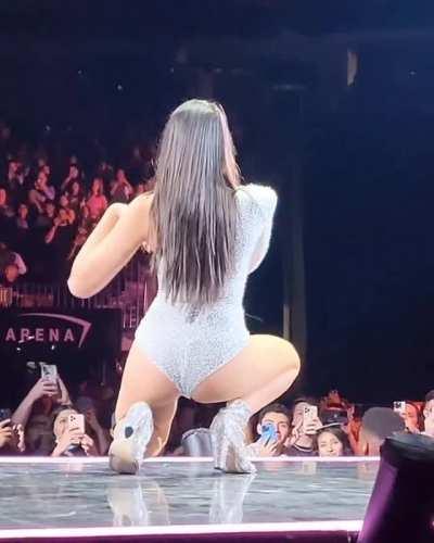 Dua Lipa is a leggy goddess