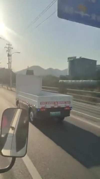 A Self driving truck on a Chinese highway