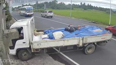 Diretso tulog si Tropa 🤦‍♂️