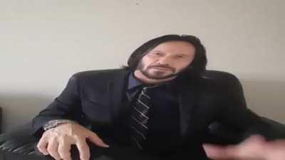 Keanu reeves ta diferente