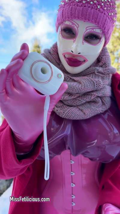 I’m sure this camera will make you smile! 😃📷