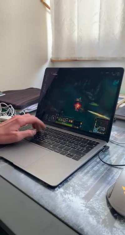 insane alaki outplay (231 APM)