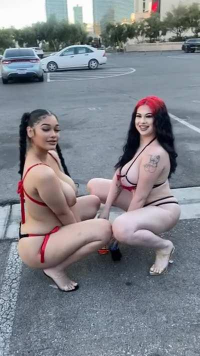 Baddies💚Her full, up to date OF content folder⬇️