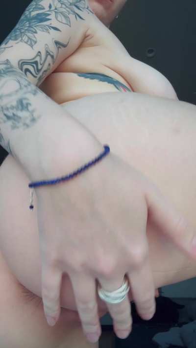 Am I thicccc enough for you?