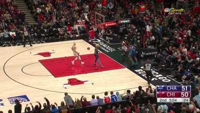 [Highlight] Lonzo blocks LaMelo which leads to a fastbreak slam for Jevonte Green!