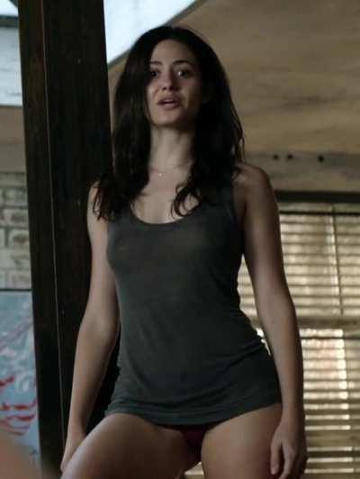 Emmy Rossum looks so hot