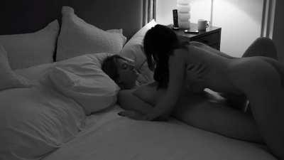 Elenore Makes Love (2015) - Audrey Kovar & Deirdre Herlihy - Scene #2