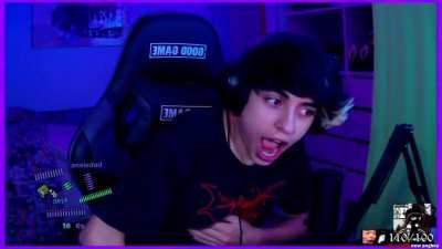 que es lo que malditamente grita pa