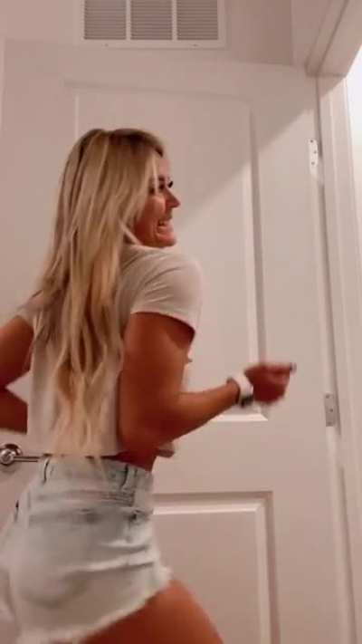 taynara conti