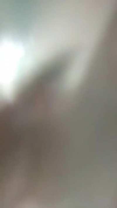 Would you lie underneath with your mouth open?💦👅