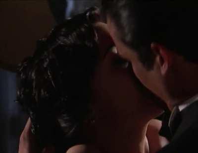 Alessandra Negrini (brazilian actress know of Netflix show Invisible City) in Engraçadinha... Seus Amores e Seus Pecados (1995)