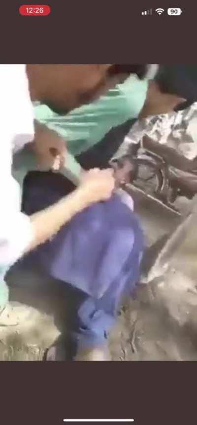 Pakistani citizens fight for flour as prices touch record high amid shortage