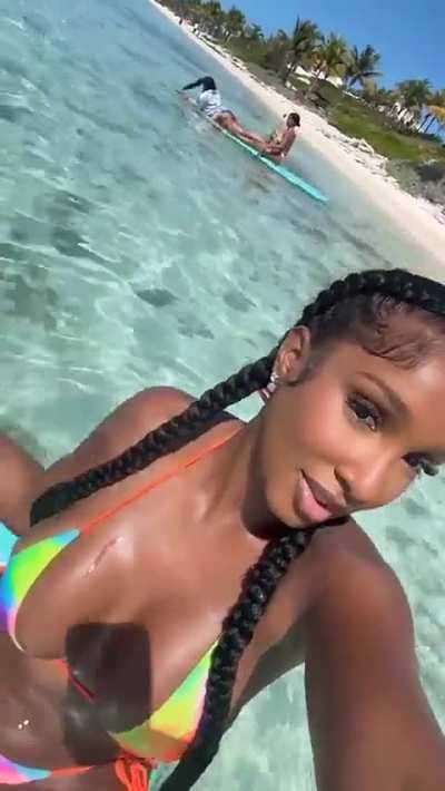 berniceburgo - Video #5743