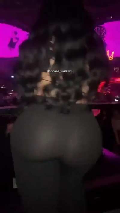 Anittas Do Oriente- Bagda mostrando a grandeza