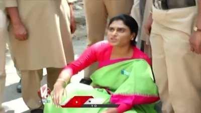 Adhe pani chesthunam 😂😂😂…peaks punch